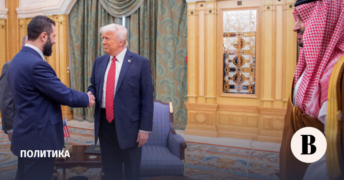 Дональд Трамп пообещал временному президенту Сирии снять санкции