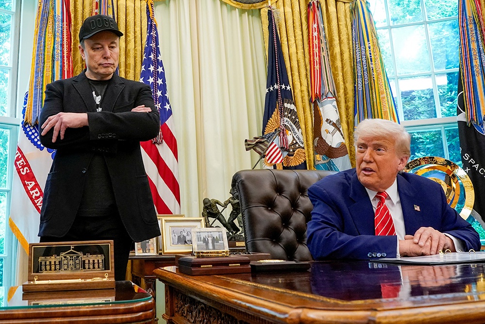 Как поссорились Дональд и Илон. Трамп предложил прекратить выделять субсидии и контракты Маску - Российская газета