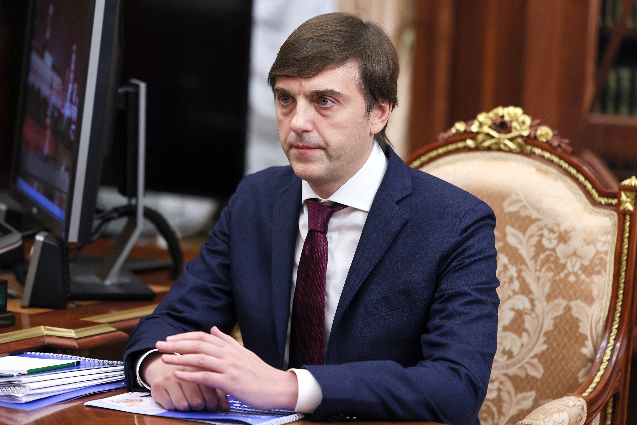 Кравцов: Эксперимент с оценками за поведение стартует в пяти регионах с сентября - Российская газета