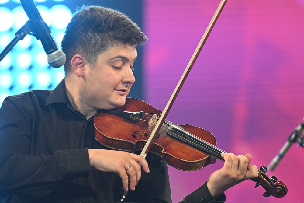 Скрипач Петр Лундстрем.