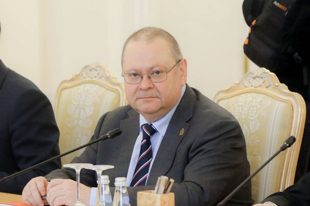 Олег Мельниченко провел ряд рабочих встреч в Москве - Российская газета