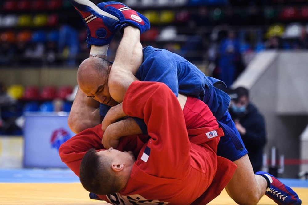 Российские самбисты победили на чемпионате Европы, взяв 11 золотых медалей - Российская газета