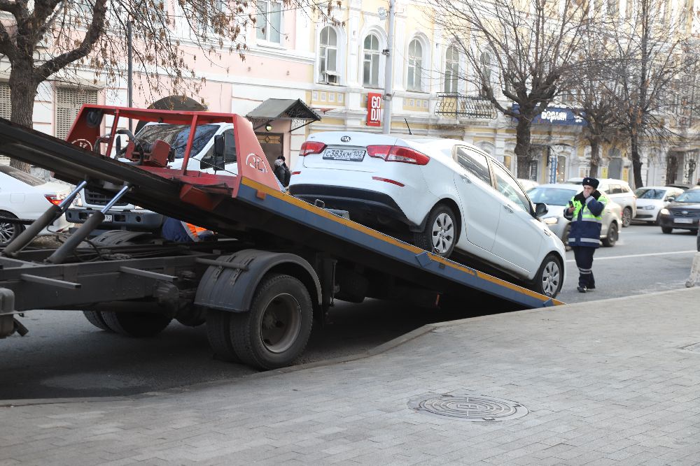 В Челябинске время на добровольную эвакуацию автохлама сократили до недели - Российская газета