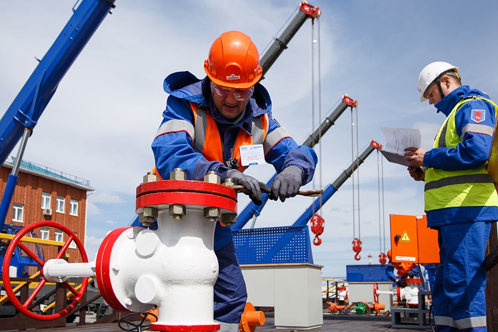 В Тюмени нефтепроводчики подвели итоги конкурса профмастерства - Российская газета