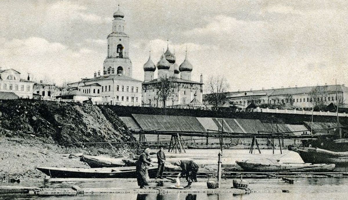 В Российском этнографическом музее открылась выставка "Вернуться к себе": памятники русской старины из частных собраний XIX века".